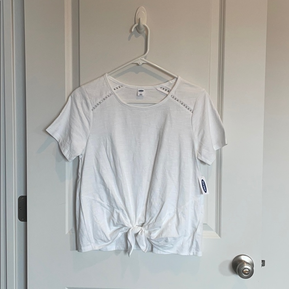 Old navy white tie front tee